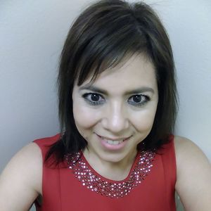 Meet your Posher, Yvette