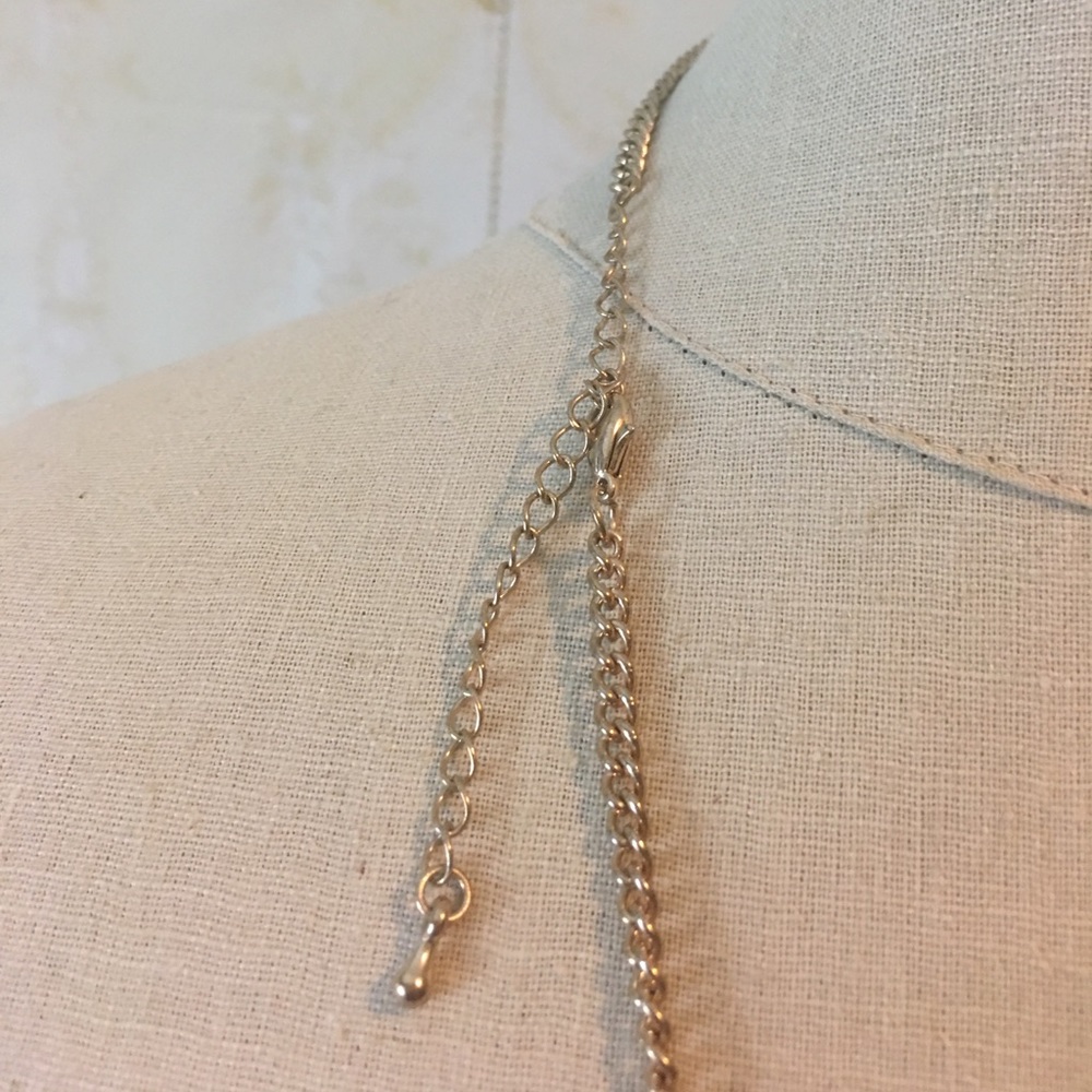 SALE! 🌷4 for $20🌷Romantic Three Strand Necklace - Picture 5 of 5