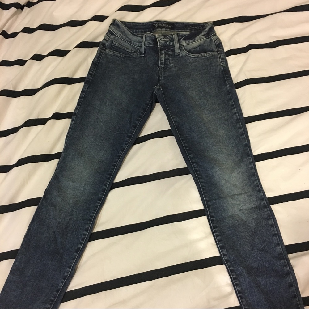 Guess low rise super stretch skinny jeans