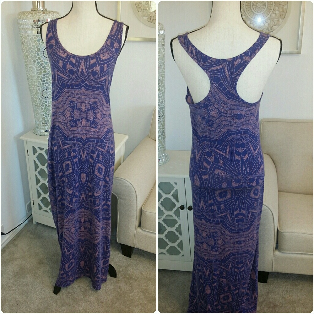👗👜SOLD SOLD👗👜Mossimo purple /pink maxi