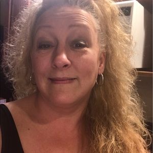 Meet your Posher, Michele