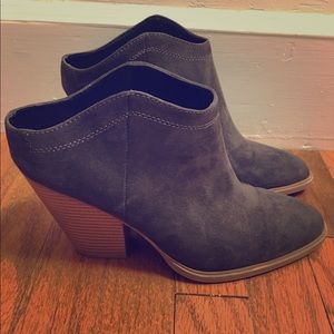 Dolce vita booties, grey, size 8 1/2