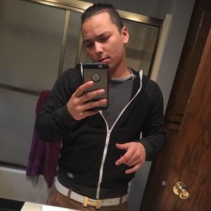 Meet your Posher, Leslie