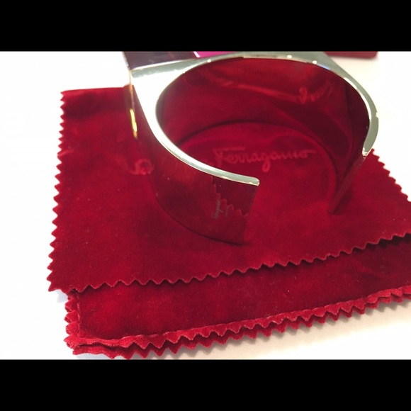Salvatore Ferragamo Lucite Gold Cuff - Picture 2 of 7