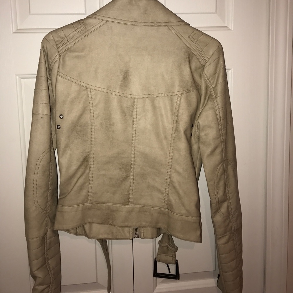 Light jacket - Picture 3 of 5