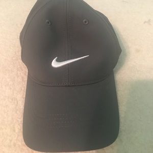 NIKE HAT