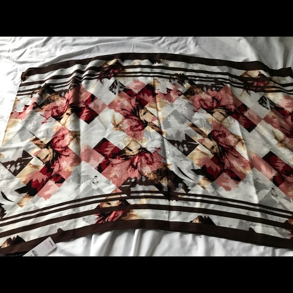 Scarf - Picture 3 of 3