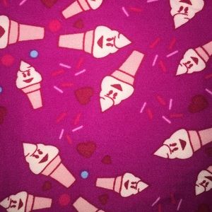 LulaRoe os leggings Pink ice cream cones w/hearts