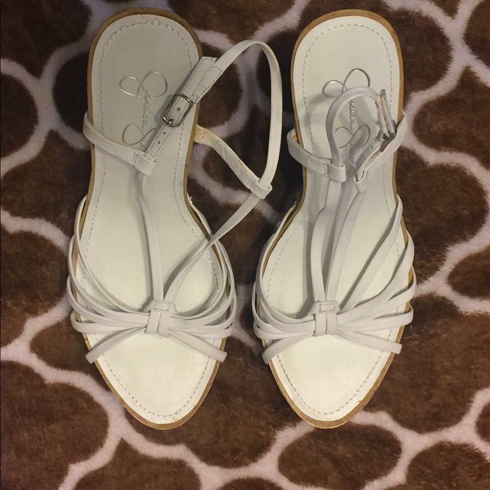 Jessica Simpson white wedges