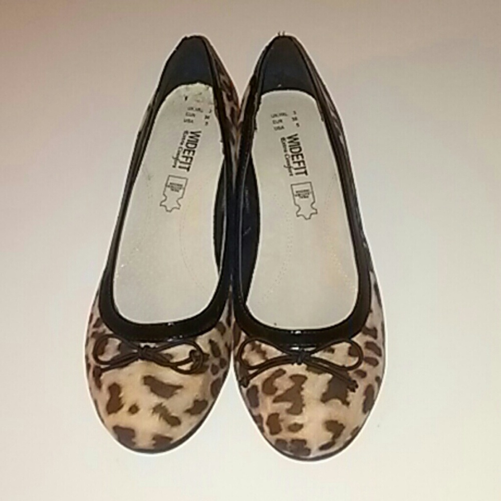 🔆Sale!🔆Wedge animal print shoes sz 36