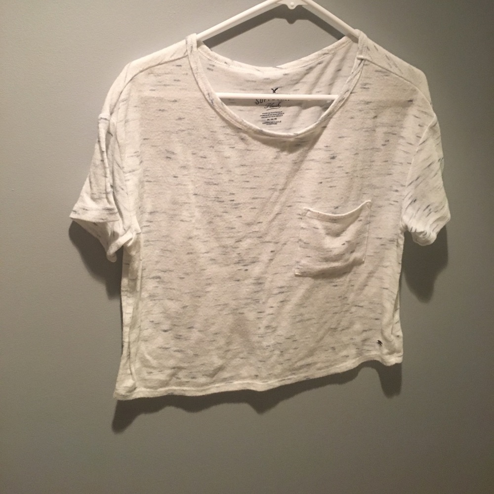 Cropped white t-shirt