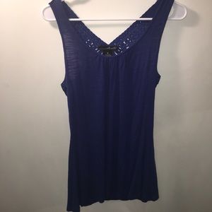 Adorable top with awesome back detail