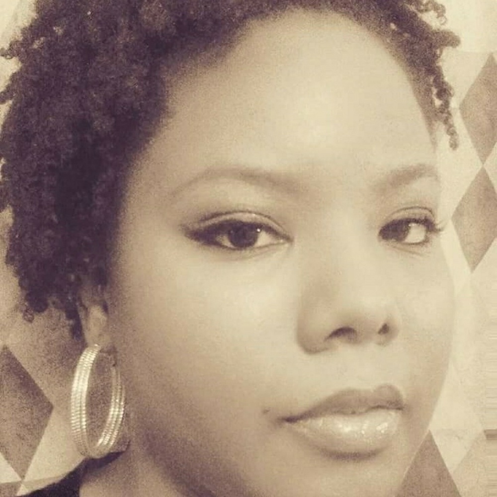 Meet your Posher, Toyia