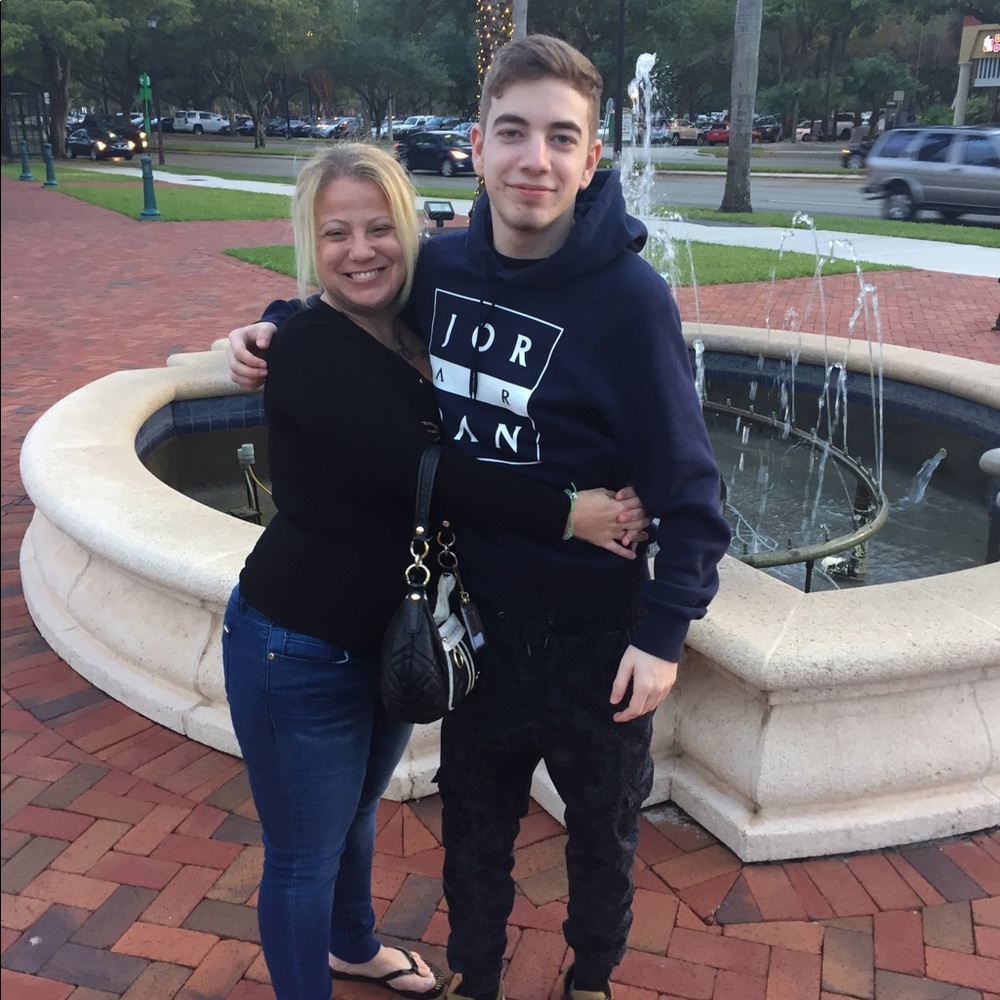 Meet your Posher, Jennifer