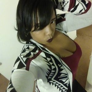 Meet your Posher, Dameka