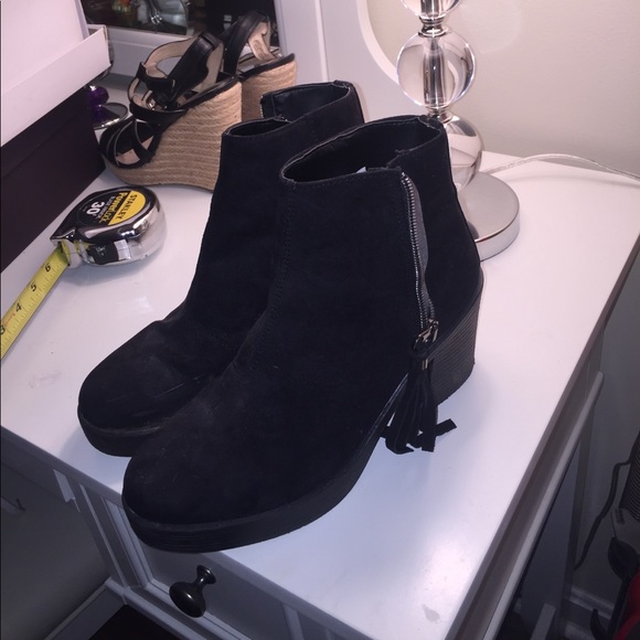 Topshop Shoes - Black booties