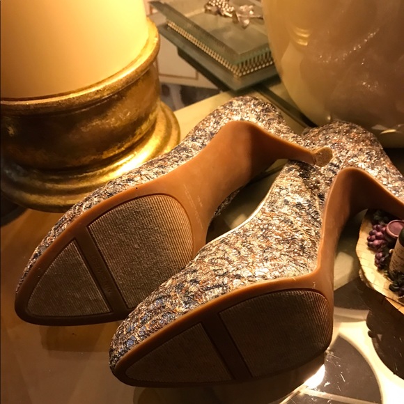 👠NINE WEST SEQUIN PUMPS👠 - Picture 3 of 4