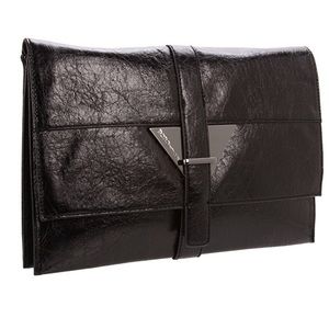 New BCBGeneration Julia Clutch Black