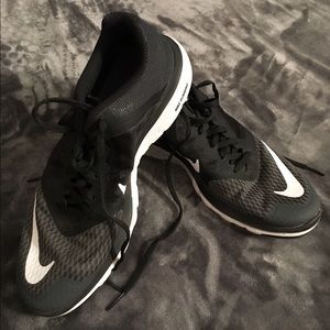 Nike FS Lite Run 3 running shoe