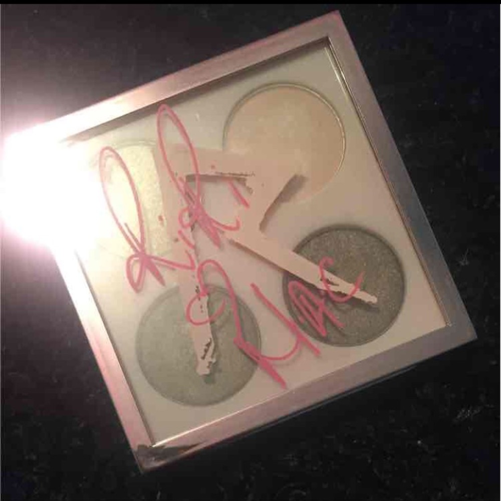 MAC Eyeshadow palette