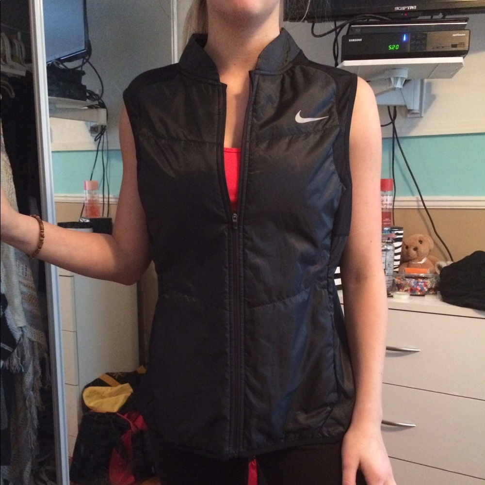 Nike windbreaker vest