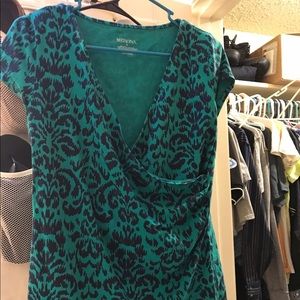 Short sleeve green and navy shirt