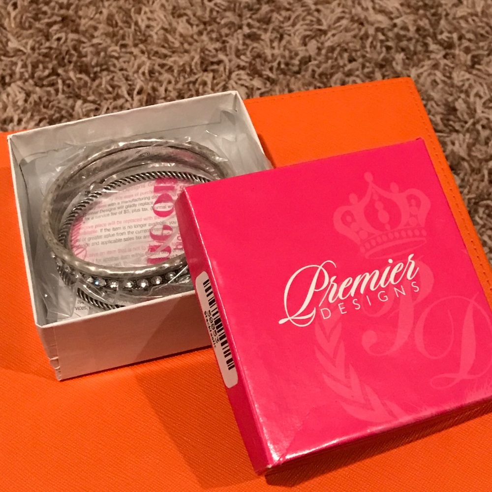 Premier design bangles, set of five.