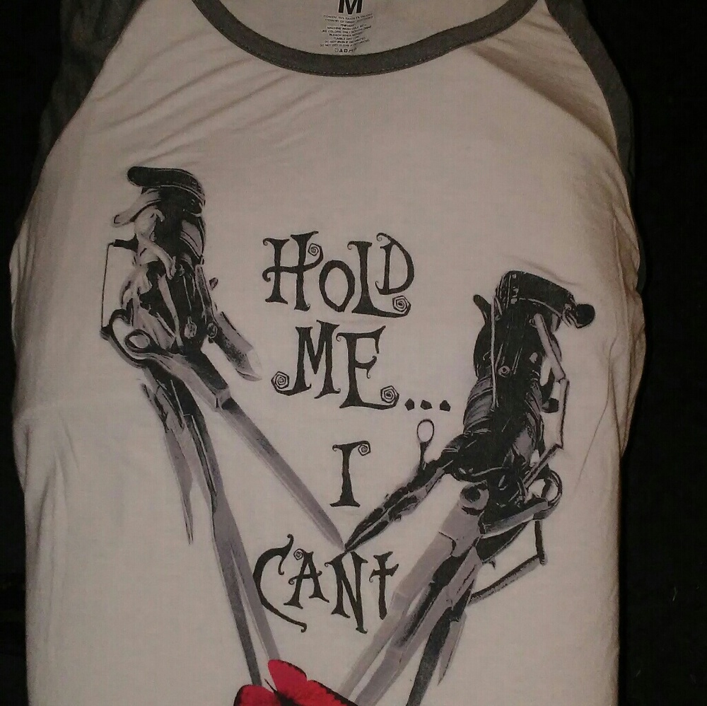 Store closing**Edward scissorhands raglan t