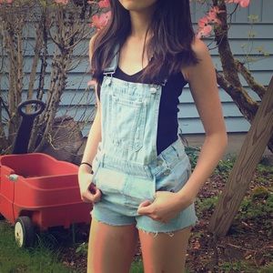 Overall shorts