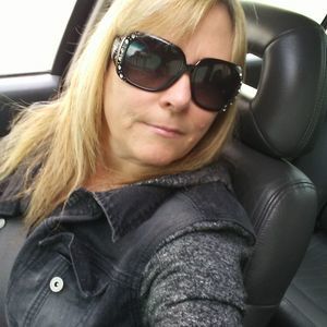 Meet your Posher, Debbie