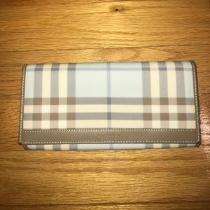 Burberry Classic Pattern Wallet