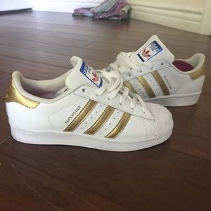 ADIDAS SUPERSTAR GOLD SNEAKERS