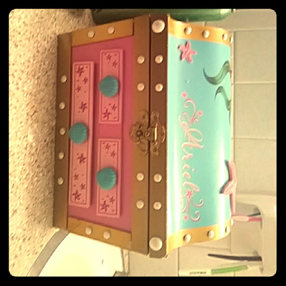 Ariel jewelry box Ariel