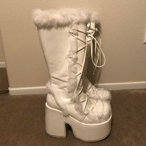 Demonia Camel 311 Go-Go Boot- white