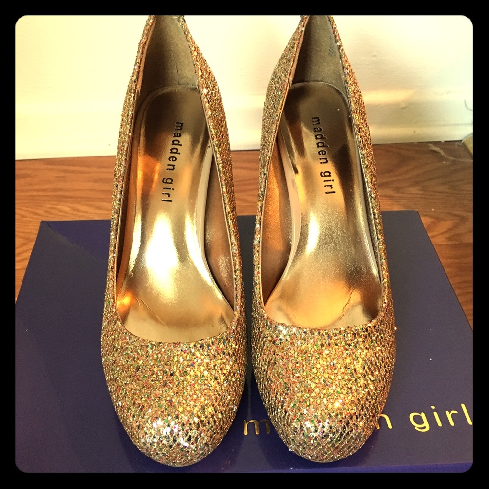 Madden Girl Gold Multi Getta Pumps Size 8