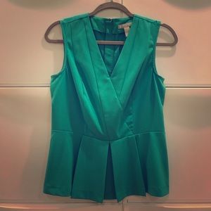 BANANA REPUBLIC * Kelly Green V-neck Peplum Blouse