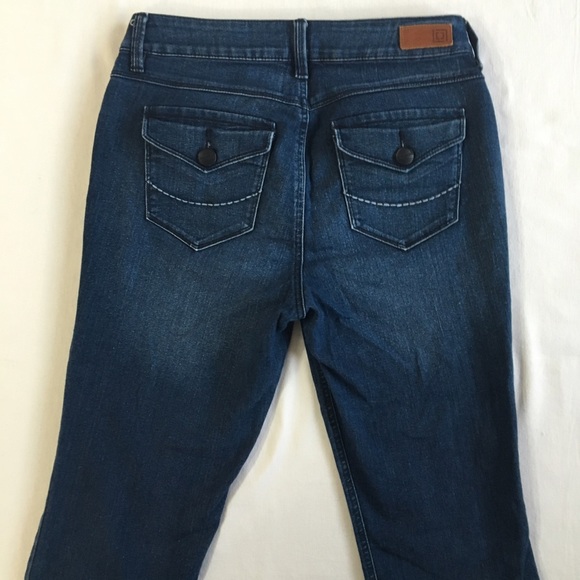 sTreTch Cr0p LiZ ClAib0rnE - Picture 4 of 12