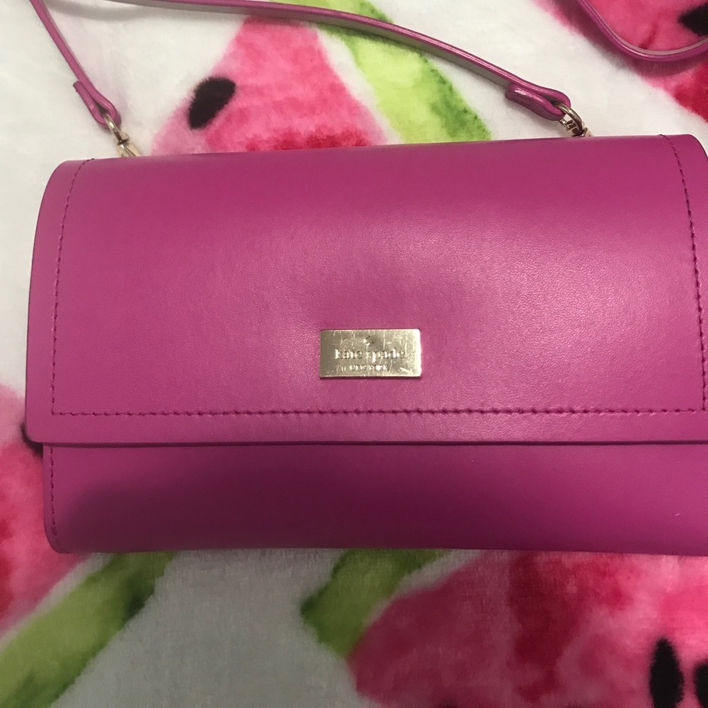 Kate Spade pink/fucsia crossbody bag/wallet - Picture 2 of 6