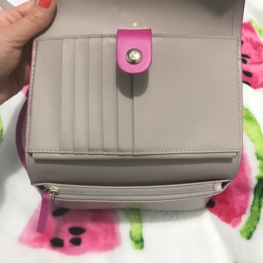 Kate Spade pink/fucsia crossbody bag/wallet - Picture 5 of 6