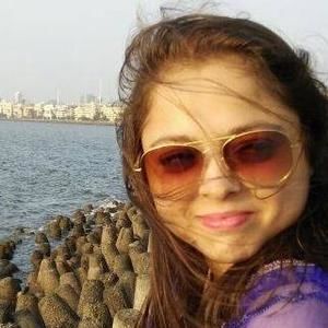 Meet your Posher, Hena