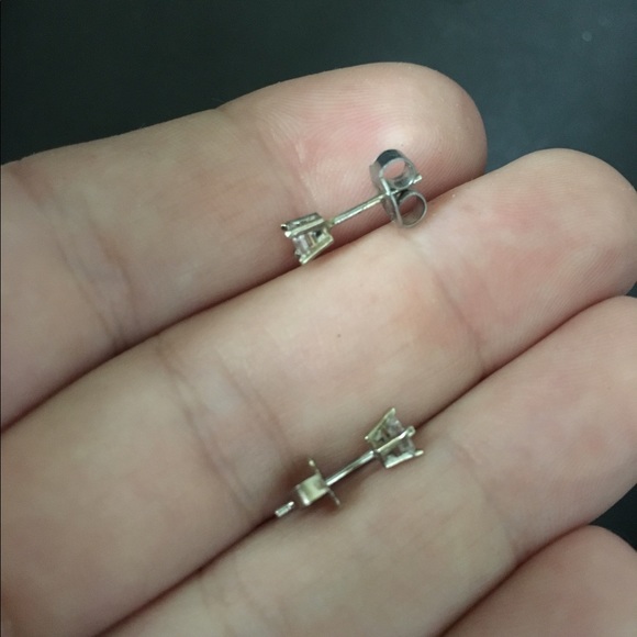 14kw G/Si2 Princess Diamond Studs