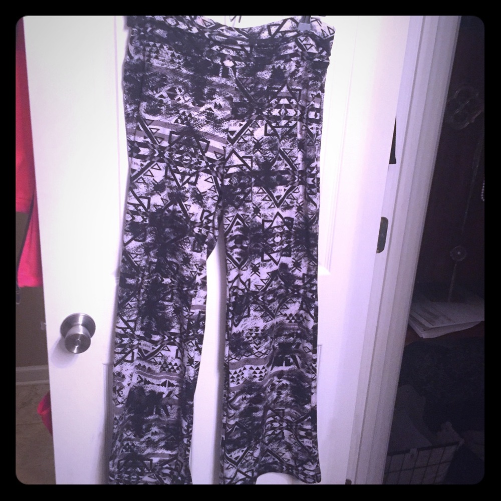 Large tribal print pants