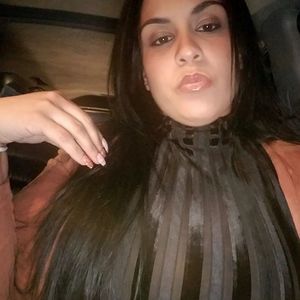 Meet your Posher, Ramona