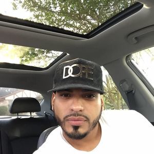 Meet your Posher, Carlos