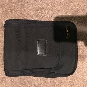Boyt travel toiletry bag