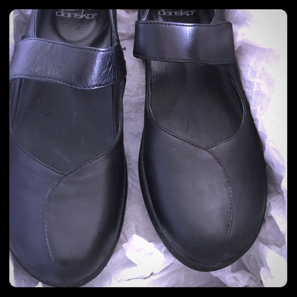 Dansko Shoes - Dansko Maryjane Clog Size 39/9