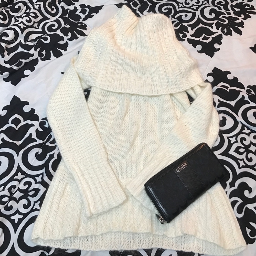 Cream turtle neck.