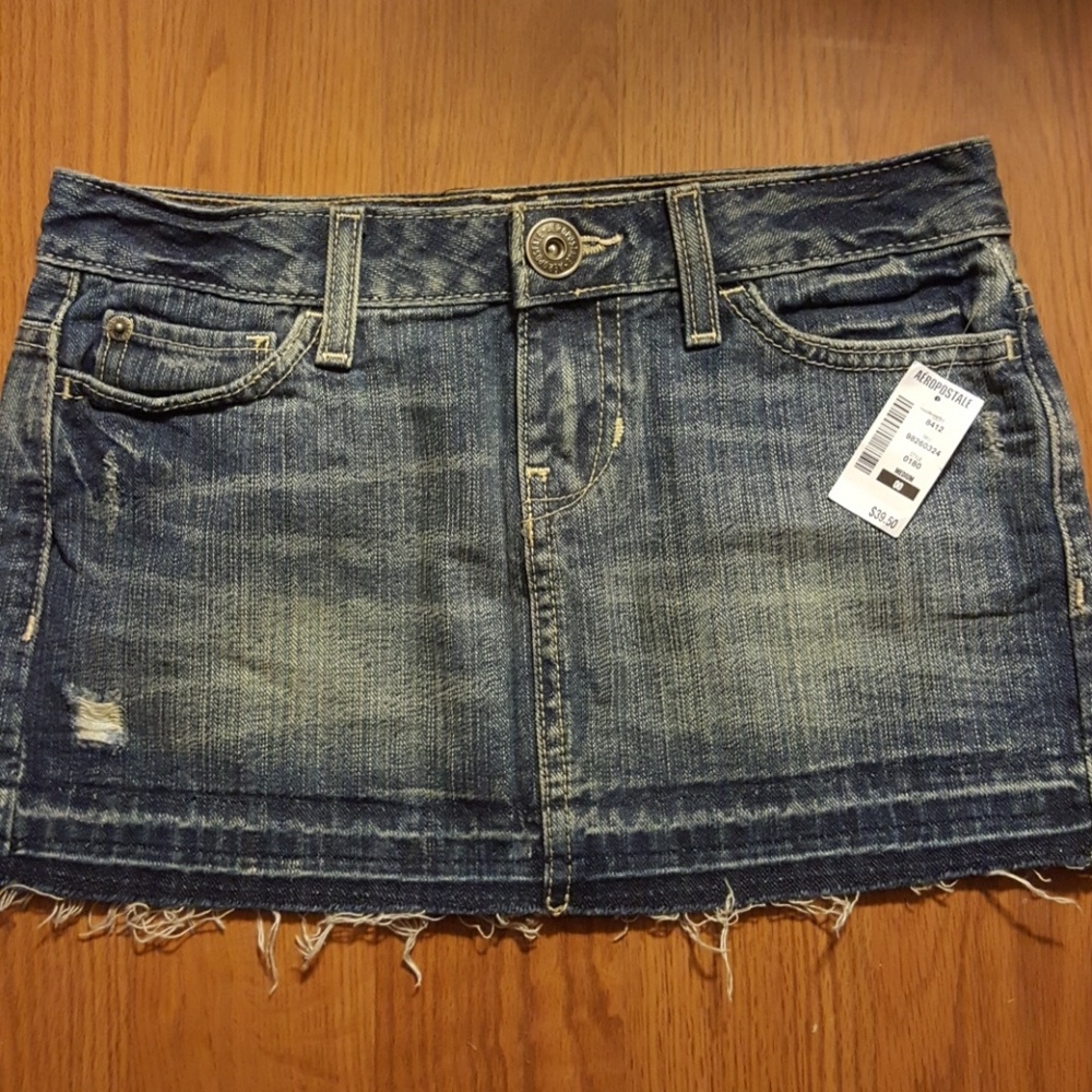 NWT Aero Mini Skirt