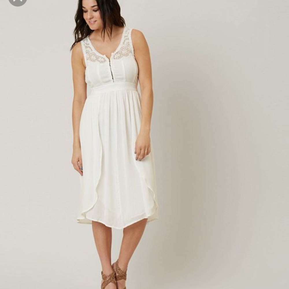 ISO**** Amuse Society white "kinley" dress M