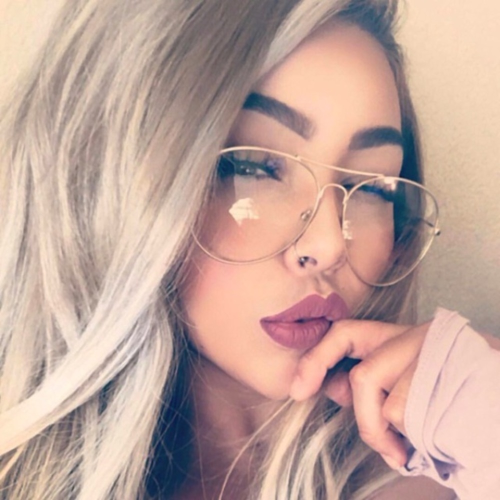Clear gold glasses